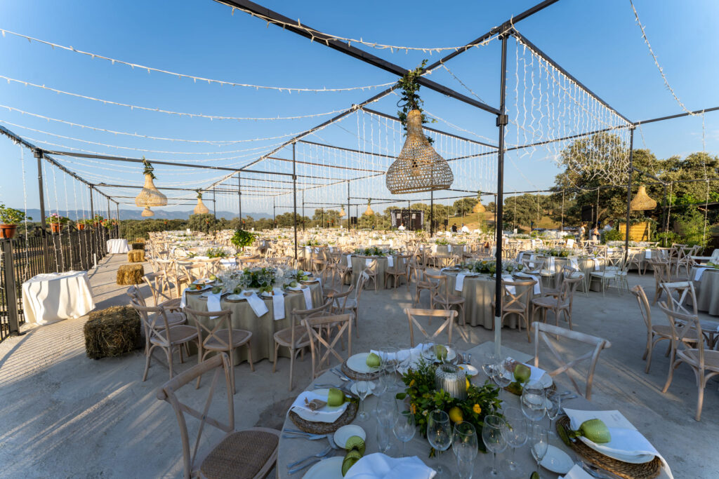 mesas terraza balcón de los pedroches celebración